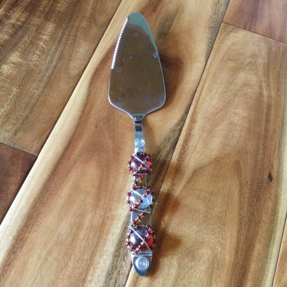 ✔️ Stainless Steel Beaded Dessert Server - Picture 1 of 6